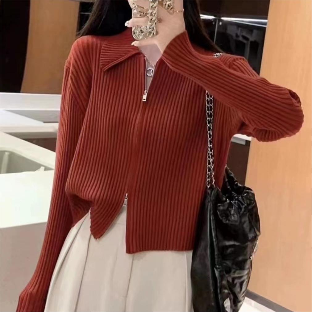 

Solid color simple pit strip soft waxy knitted sweater casual jacket women s high-end American Polo neck zipper sweater 2044-122 (average size) червоний