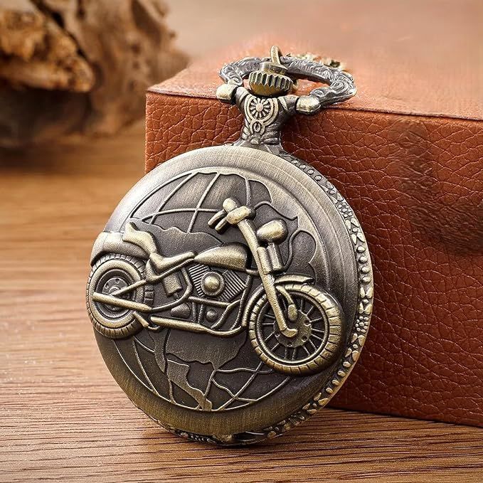 Vintage Heart Pocket Watch Keychain for Women & Men | Retro Design Pendant Watch
