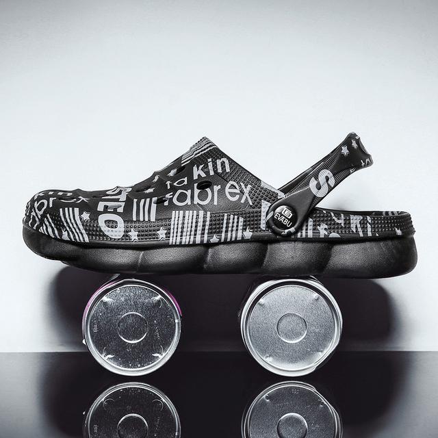 Men Causal Summer Sandals Eva Garden Clogs Sandals Soft Comfortable Shoes Men Slip On Beach Water Slippers Zapatos Hombre