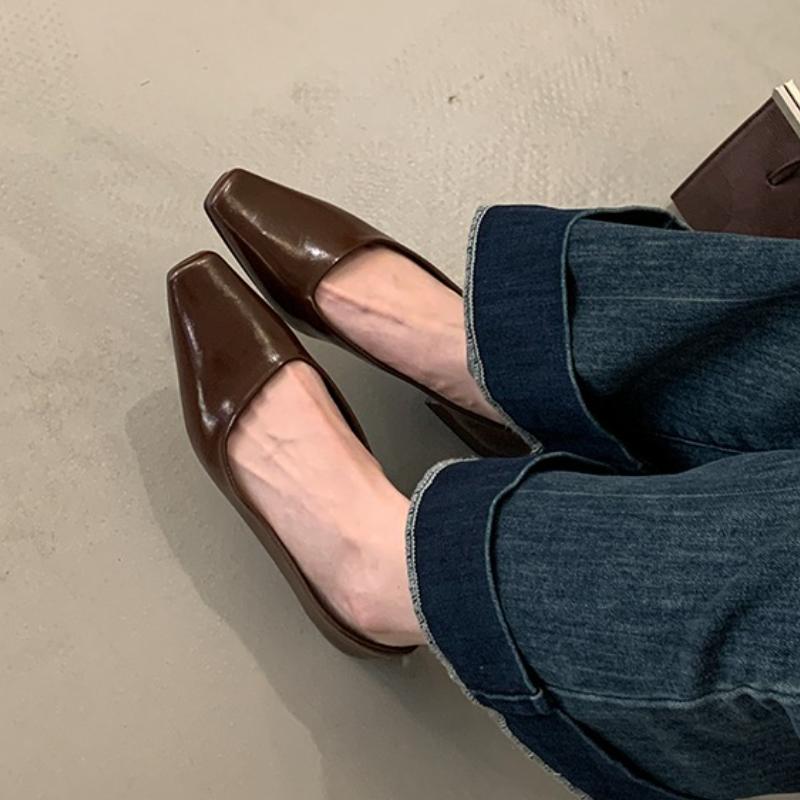 

Fashion French Retro Two-tone Single Shoes Casual with Skirt All-match High Heels 2025 Daily Patent Leather Women s Mary Jane Shoes 35 коричневый