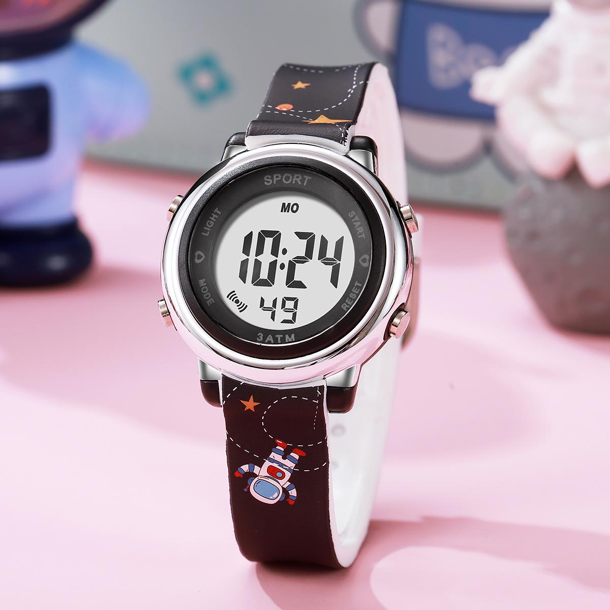 

Cute Cartoon Astronaut Silicone Strap LED Screen Kids Electronic Watch, Suitable for Daily Wear, Christmas Gift чёрный