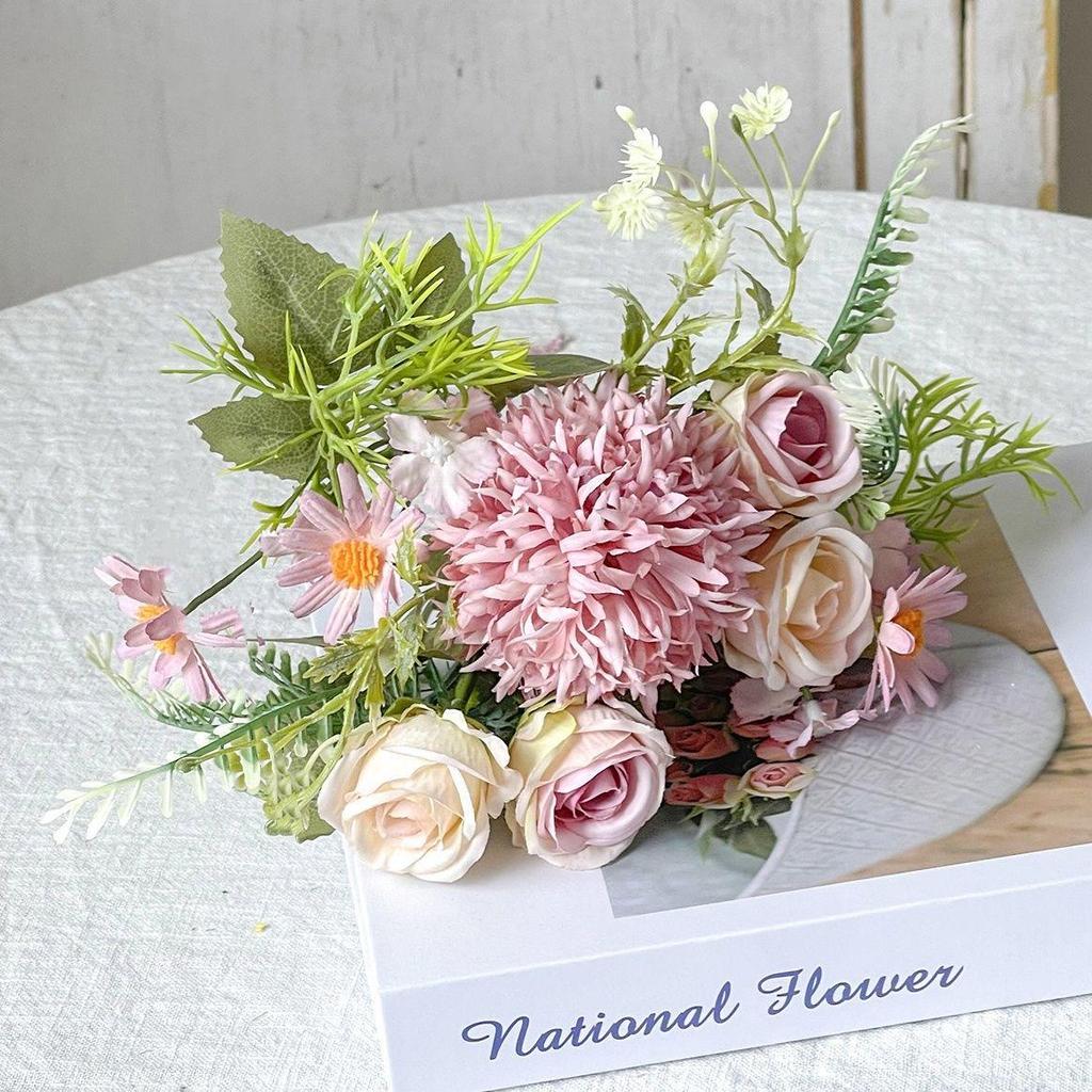 Artificial Small Fresh Silk Rose and Hydrangea Bridal Bouquet for Wedding and Decoration