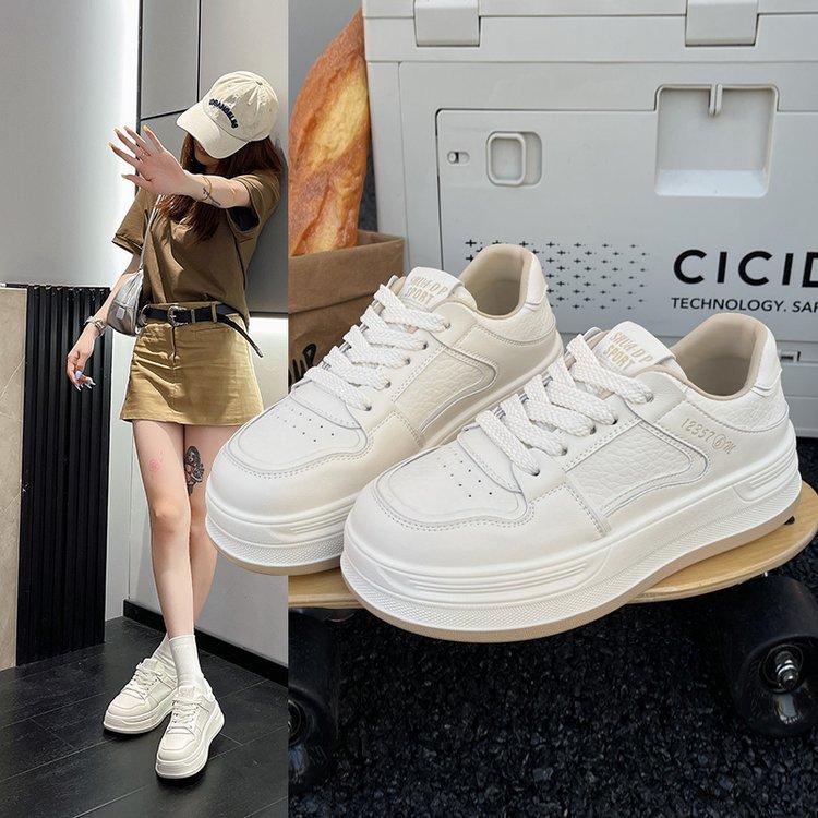 Leather Little White Shoes Women's Spring and Autumn 2025 New Models with Skirts Versatile Thick-soled Casual Breathable Foreign Air Board Shoes Women