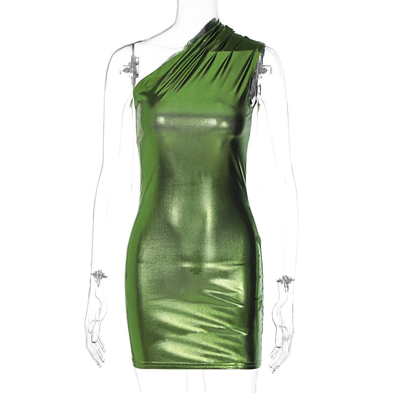 2026 New Women's Slim Fit Solid Color Oblique Shoulder Sleeveless Wrapped Hip Dress Trend