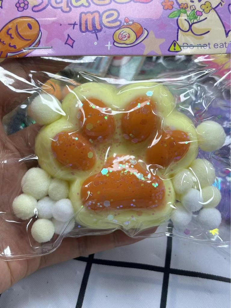 Kremalı Ekmek Kızarmış Donut Müzikten İlham Alan Seken Waffle Sütlü Bar - Xiaohongshu Stili