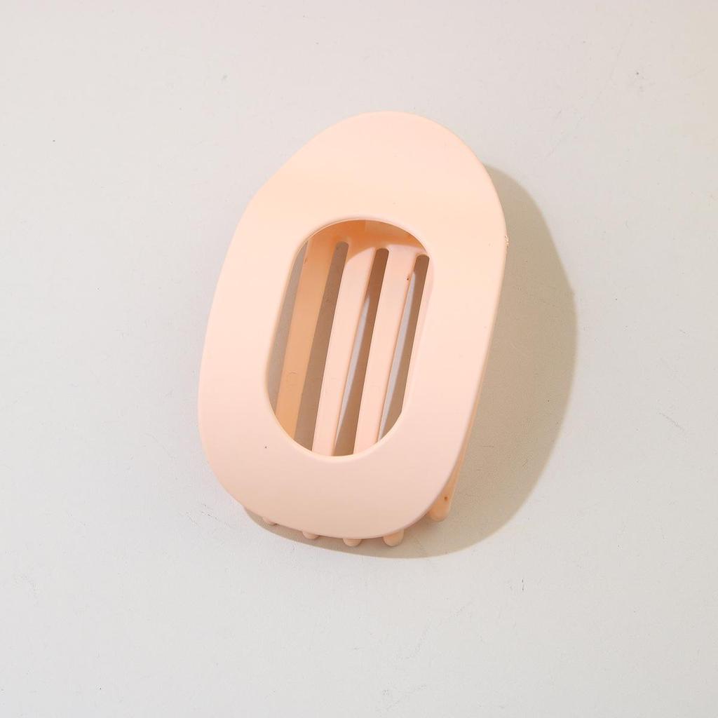 Large Round Duckbill Hair Clip with Strong Grip and Bendable Teeth - Hair Accessory