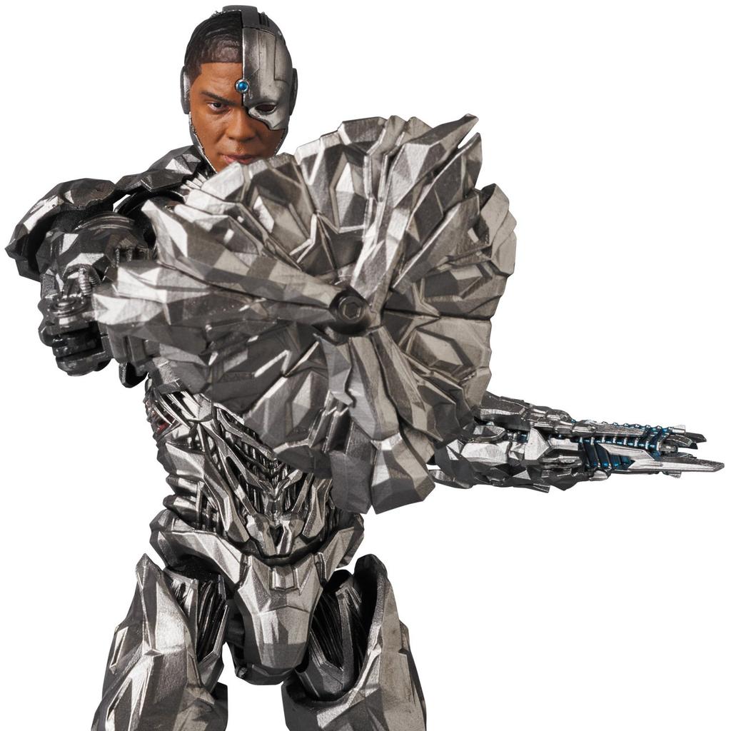 MAFEX Cyborg Justice League Výška 160mm Malovaná pohyblivá figurka č.63 cca.