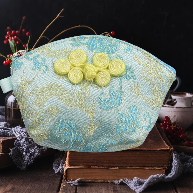 Chinese Yun Jin Seashell Coin Purse: Qipao Hanfu Shopping and Accessories Bag for Women
