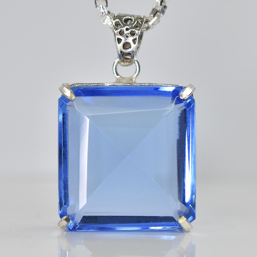 

Бразильський сертифікований НАТУРАЛЬНИЙ Топаз 108 Карат Квадратний Підвіска з Стерлінгового Срібла 925 Проби Самоцвіти MY.PD-91-NS 42.8 mm approx синій