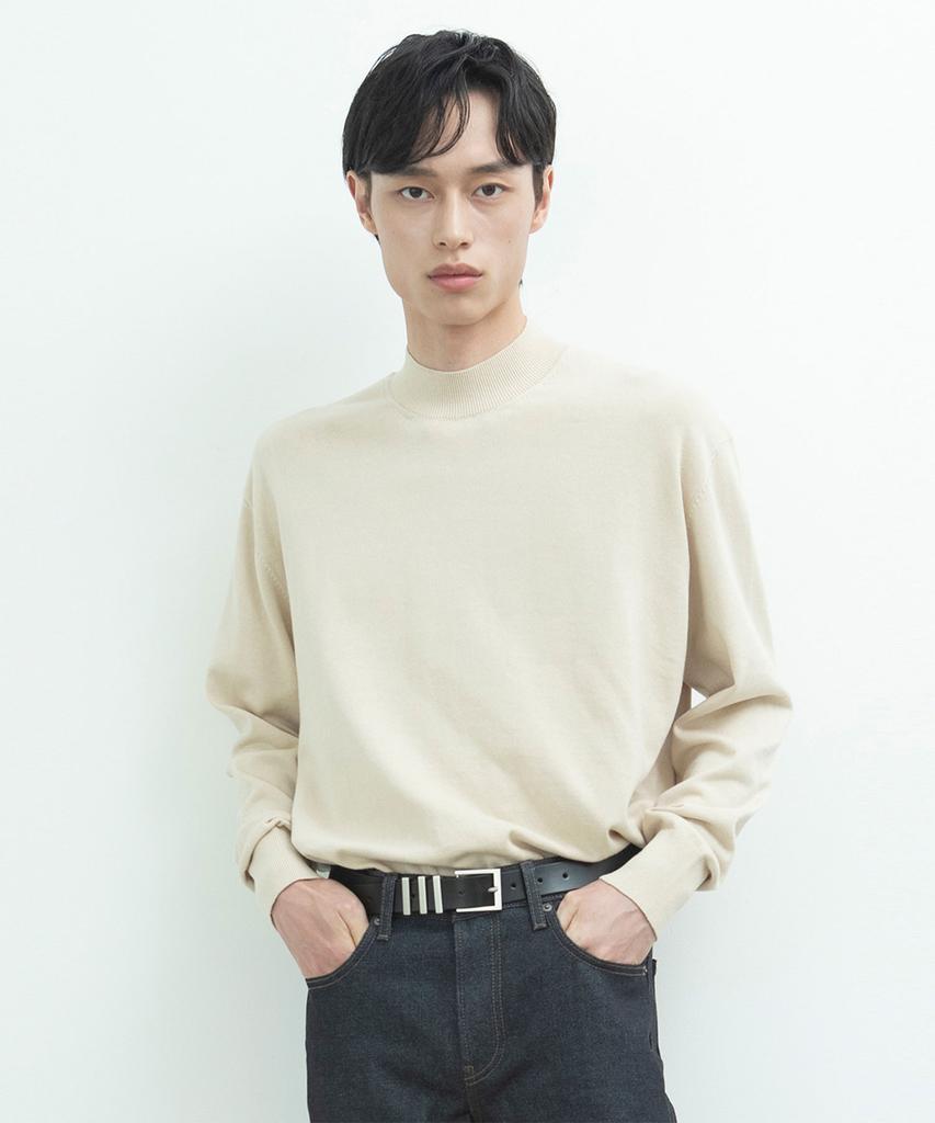 LOHNT 926 Beige Knit Mock Neck