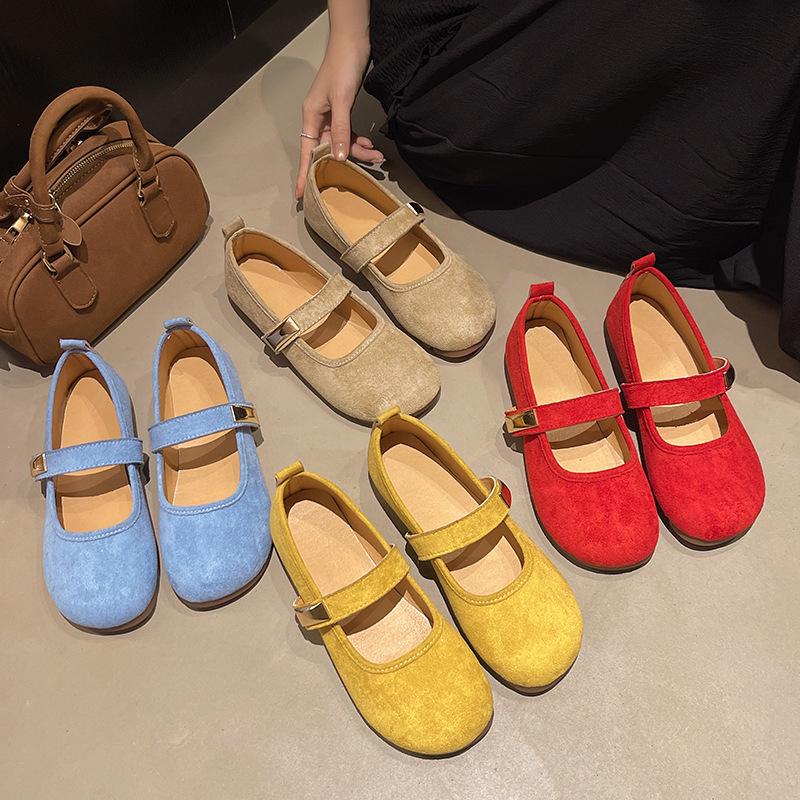 Retro Shallow Mouth Single Shoes Women's 2025 Spring with Skirt Soft Sole Yellow Flat Bottom Mary Jane Beautiful Single Shoes