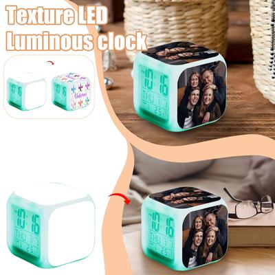 Aby zrobić zdjęcie LED Luminous Digital Clock Gift Wyświetlacz Temperatury Kalendarz Wieczny Światło Nocne Budzik