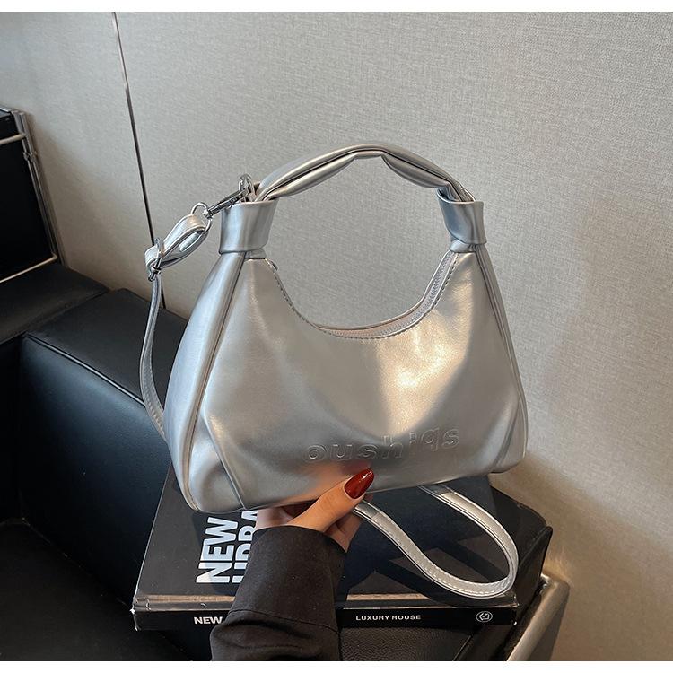 Women's Bag Summer New Pleated Fashion Popular Shoulder Messenger Bag Portable Commuter Texture