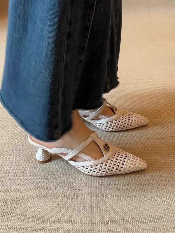 Fashion Shoes Fretwork Heels Woman's Slippers Slides Cover Toe 2025 Pointed Floral Scandals Pointed Toe Shoes Woman's Slippers Fretwork