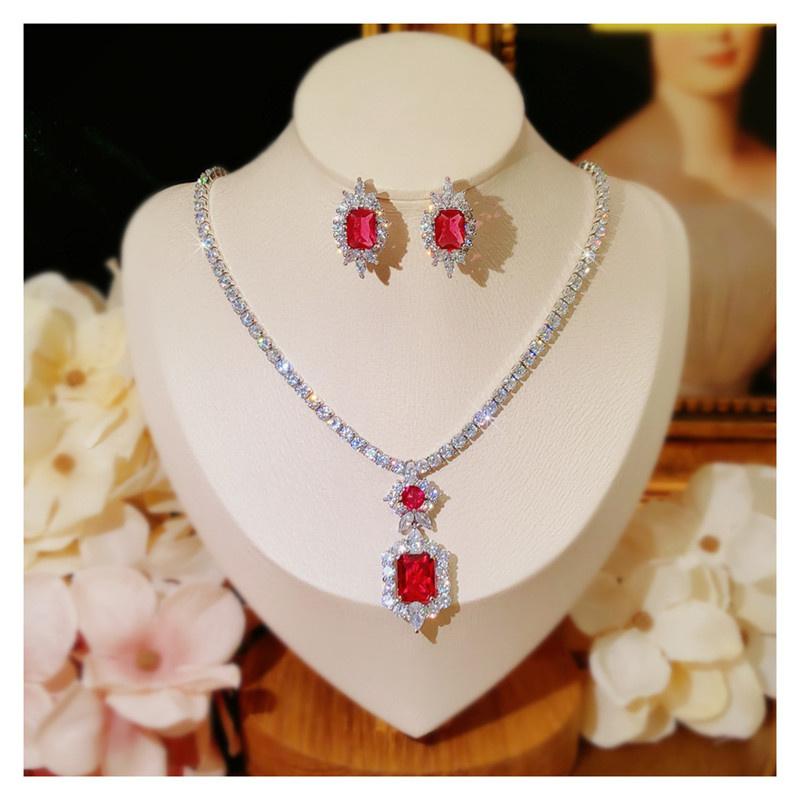 Women's Jewelry Set S925 Created Emerald Gemstone Earrings Sparkling Necklace Classic High Jewelry Mother's Day