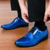 Gentleman Fashon Black Gold Blue Casual Loafter For Men Rivet Pointed Glossy Patent Leather Shoes Formal Wedding Dress Footwear