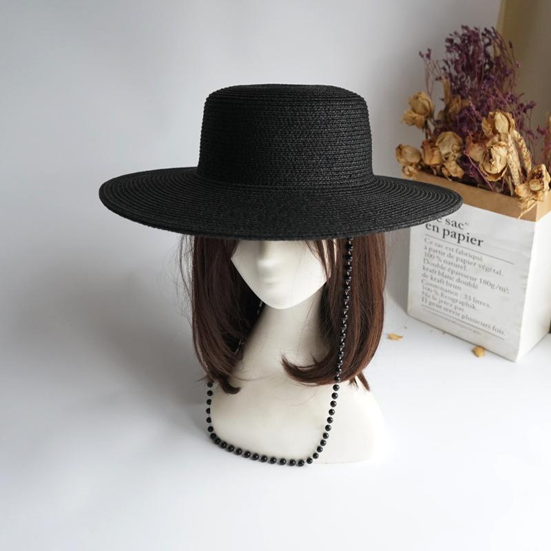 Street Shot Black Pearl Chain Flat Top Top Top Hat Women'S Summer French Retro European And American Wide Brim Sunscreen Straw Hat Foreign Trade Ins