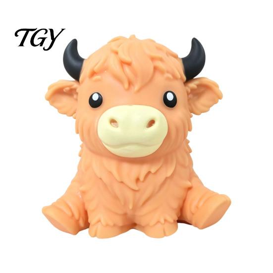 Relaxing Hand Therapy Toys Highland Cow Stress Relief Toy, Squeezable Cattle Sensory Soft Shape Toy Ball Fidget for Office Home and Classroom Anxiety