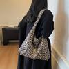 Leopard print tote bag women's large capacity 2025 autumn new retro niche casual shoulder bag trendy fashion underarm bag
