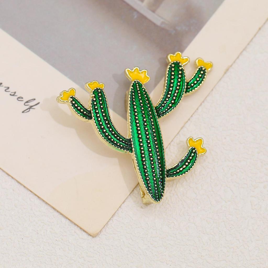 Retro Enamel Cactus Brooch – Green Plant Pin for Suit Jackets, Drip Oil Flower Brooch