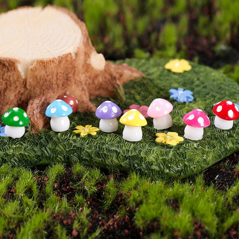 Resin Miniature 6-Color Mushroom Ornaments for DIY Jewelry and Micro Landscapes