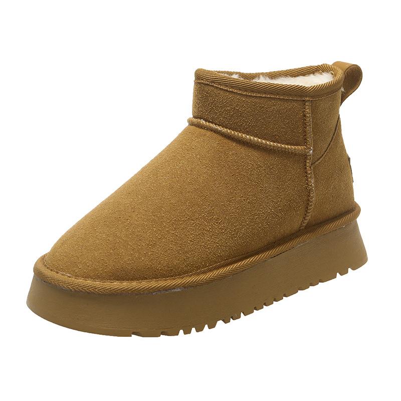 Thick-soled inner height-increasing snow boots for women 2025 new winter small men with piled and thickened fur integrated snow cotton shoes