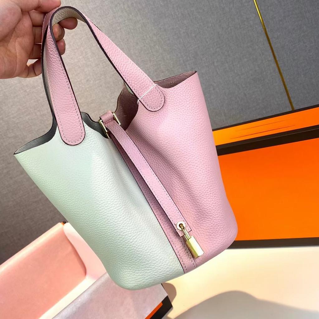 Hochwertige halbhandgefertigte Gemüsekorbtasche togo erste Schicht Rindsleder Pendlertasche echtes Leder tragbare Beuteltasche Damen 18cm