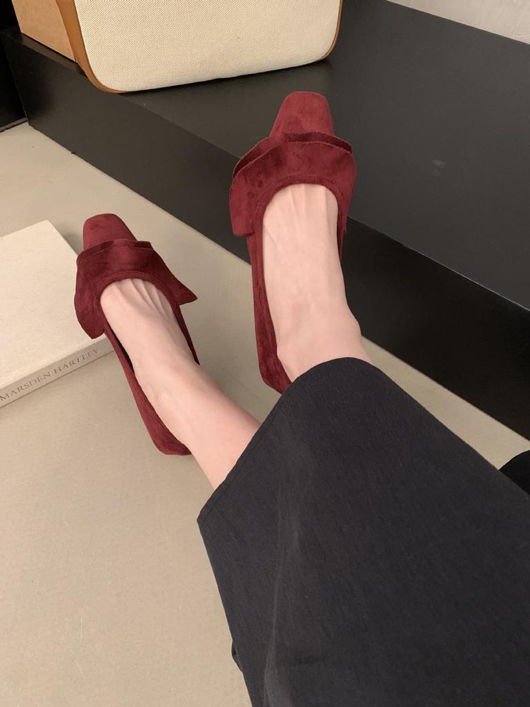 Ladyshoes 2025 new Korean version of spring and autumn versatile square head soft-soled flat shoes women's suede shallow mouth one-pedal single shoes