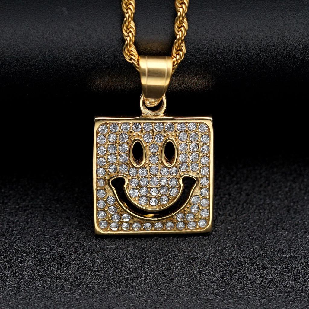 Modische und luxuriöse Hip-Hop Trend-Anhänger Halskette mit vollständigem quadratischem Smiley-Gesicht und Hohlraum