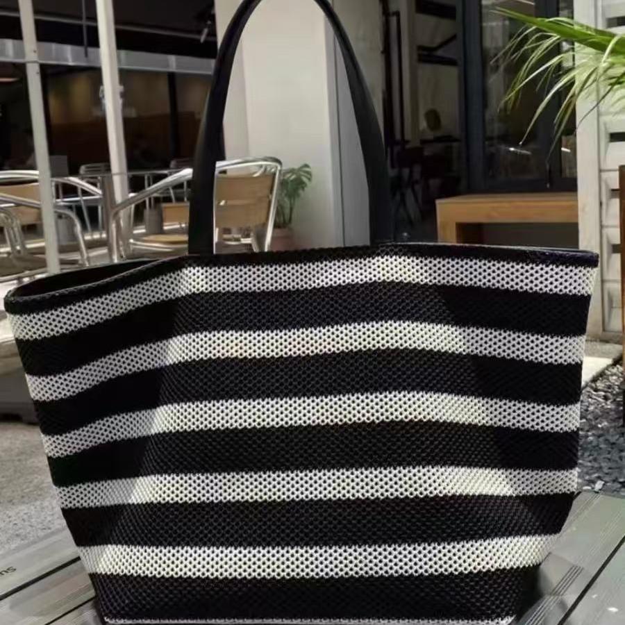 Premium black and white striped tote bag woven large capacity shoulder women's bag lazy wind lightweight vacation bag shopping bag
