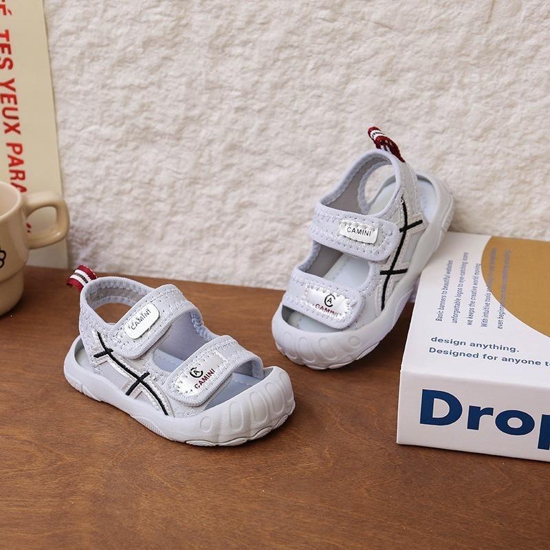 2026 Baby Nicht-Rutschfeste Atmungsaktive Sandalen: Geschlossene Gehhilfenschuhe mit Klettverschluss für Kinder