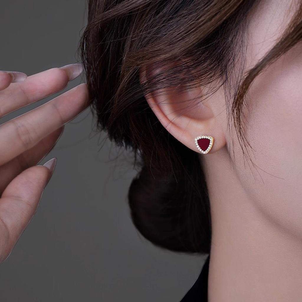 Wine red triangle atmosphere earrings for women