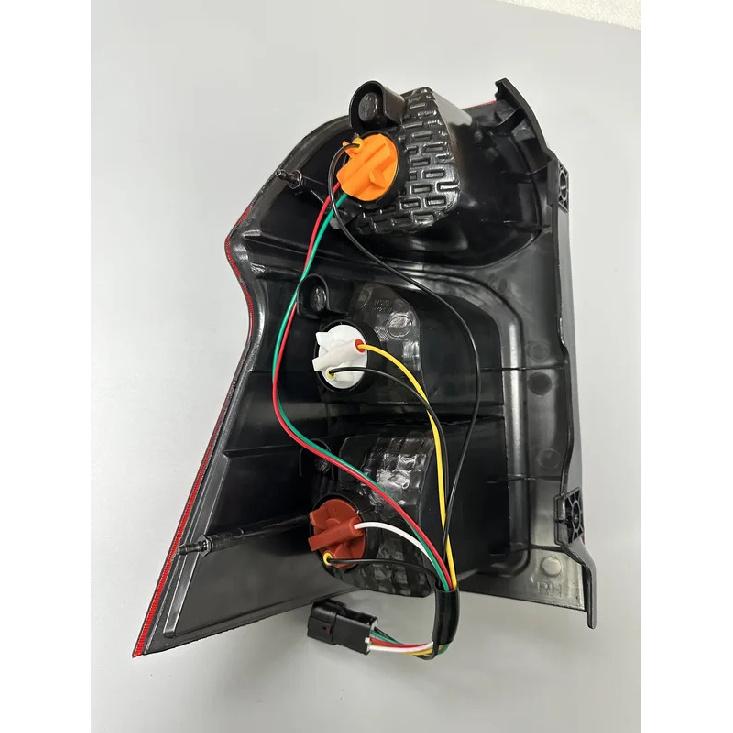Rear Tail Lamp Light Assy Turn Signal Light Stop Brake Fog Lamp 8360132500 8360232500 For Ssangyong Actyon Sports