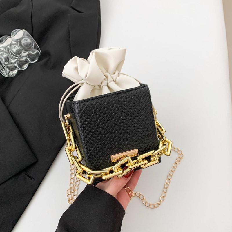 Stylish Modern Bucket Bag For Women In Trendy Colors Perfect For Daily Use