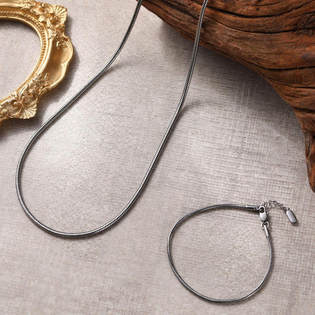 Men's Minimalist Titanium Steel Snake Chain Necklace