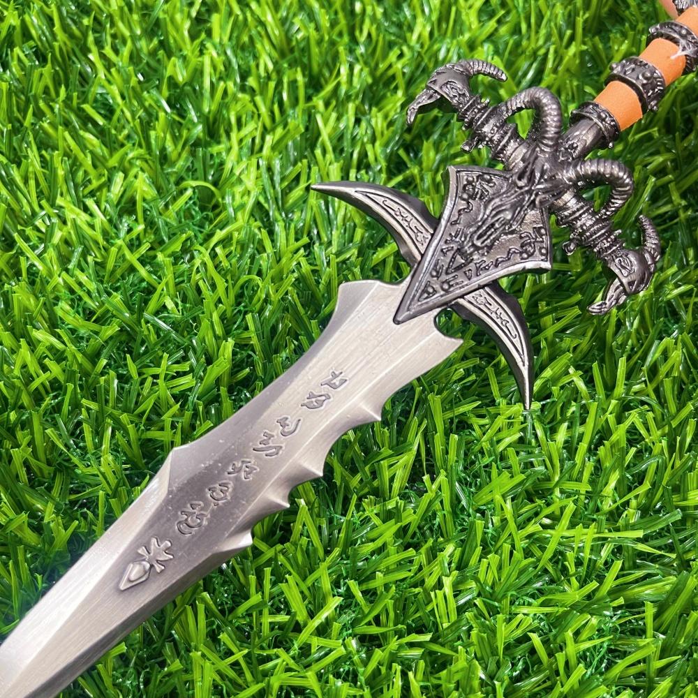 8.6inch Metal Frostmourne Sword Katana Real Size Japanes Katana Samurai Sabre World of Warcraft Cosplay Ninja Knife Blade Toy