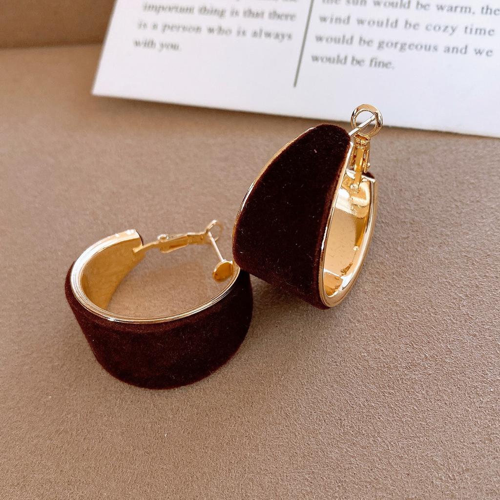 Silver Needle Autumn and Winter Retro Maillard Flocking Round Earrings Earrings Temperament Personalized Earrings