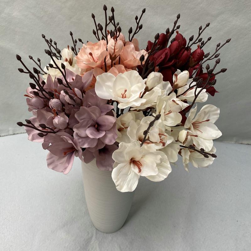 Magnolia Lifelike Bouquet For Wedding Decorations And Home Interior Gift Design