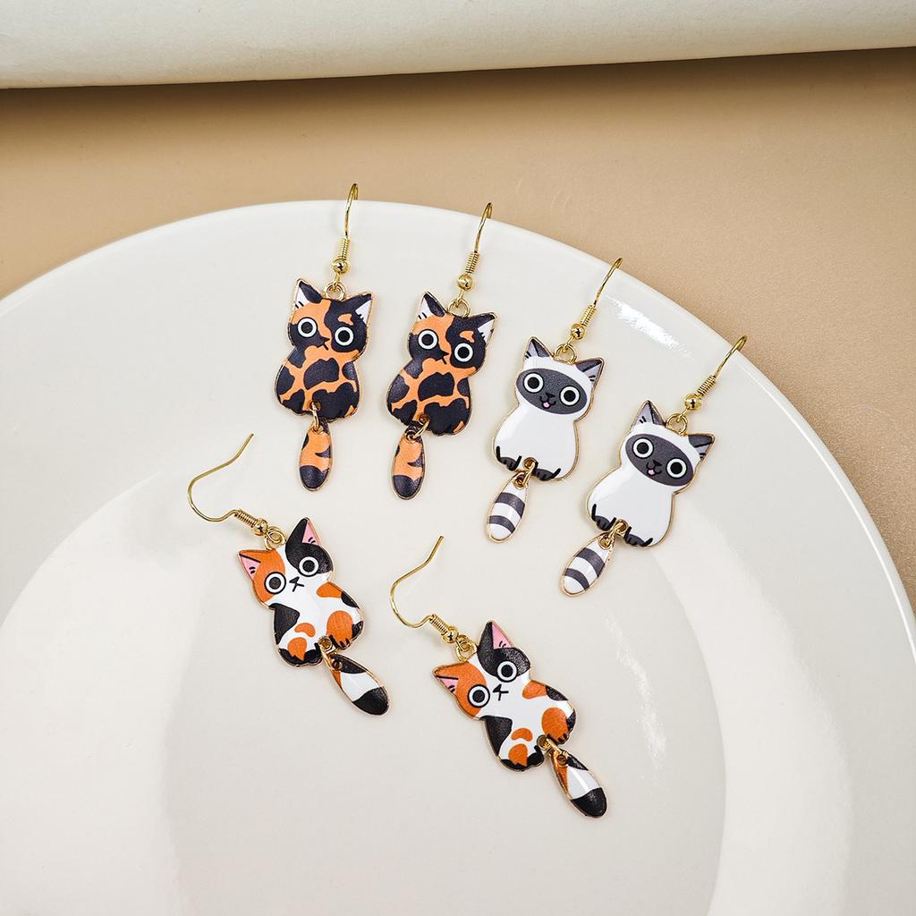 Cute Cat Earrings with Interesting and Quirky Design, Perfect for Any Outfit