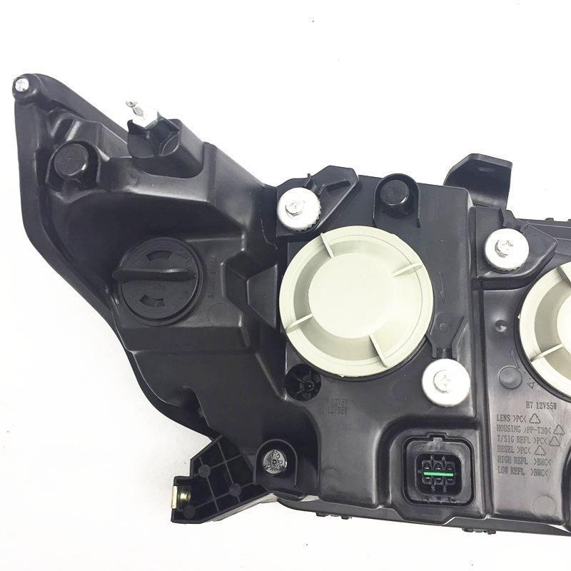 18-Model Wuling Rongguang Front Headlight Assembly Premium Passenger Right