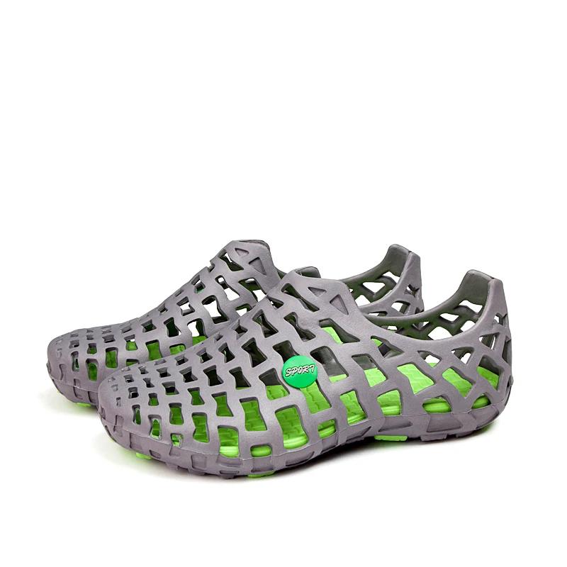 Men's and Women's Sandals 2024 Summer Sandals Fashion Hollow Out Breathable Beach Slippers Massage Slippers Sandals Free Breath