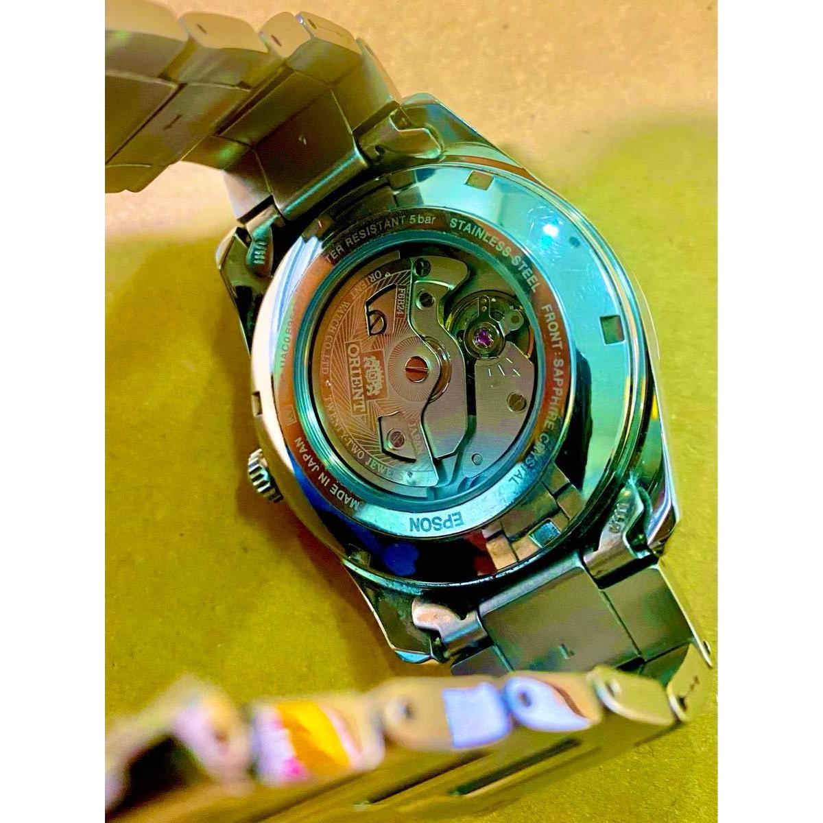 Very good condition Orient ORIENT Made in Japan Sun & Moon Automatic winding Automatic case diameter: Approx. 40mm Accessories