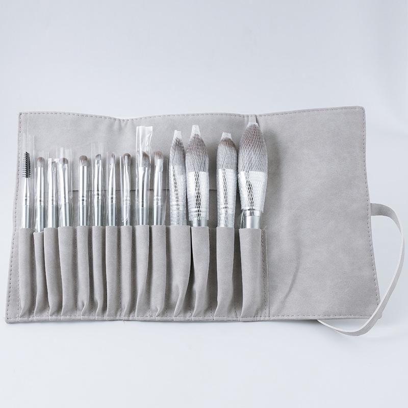 Cangzhou Lvyun 14-Piece Makeup Brush Set: Includes Eyeshadow, Foundation, Concealer, Blush, Tube, and Contour Brushes.