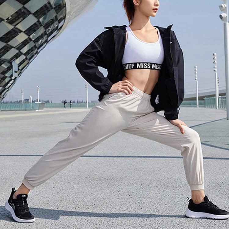 Li Ning Fitness Series Solid Color Elastic Waist Quick-Dry Tapered Sports Long Pants Women Bottoms Oatmeal-Gray AYKS358-3