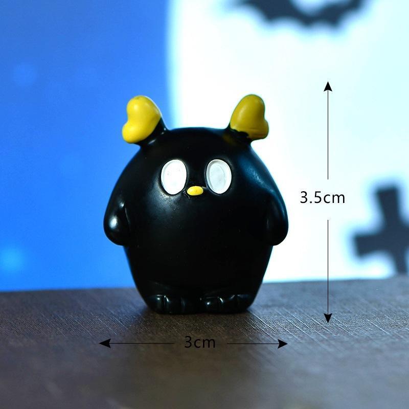 Mini Halloween Cute Resin Figurines Various Cartoon Designs Fine Workmanship For Desktop Party Micro Landscape Decor