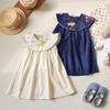 Vestito estivo da bambina senza maniche con colletto Peter Pan ricamato e stampa carina di giostra, vestito da principessa per feste per bambini