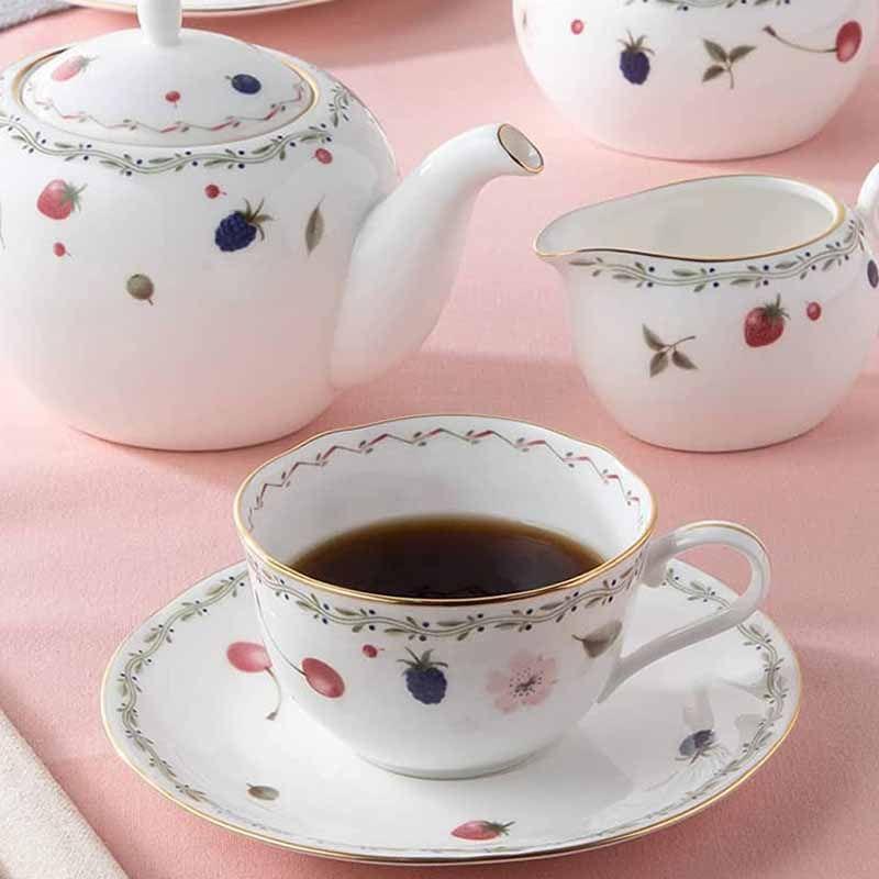 

Домашний набор для послеобеденного чая и кофе. Изысканный роскошный подарочный набор.