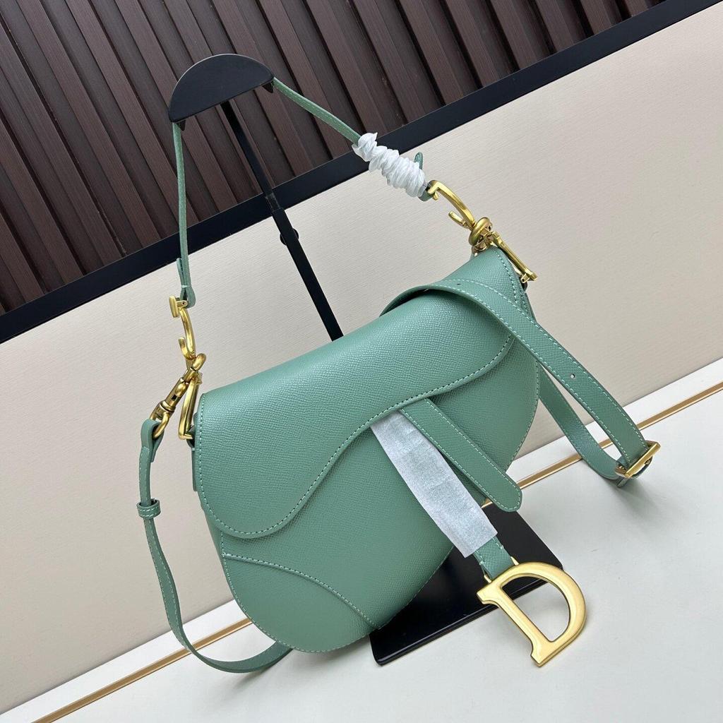 2026 Women's Trendy Palm Grain Shoulder & Crossbody Saddle Bag
