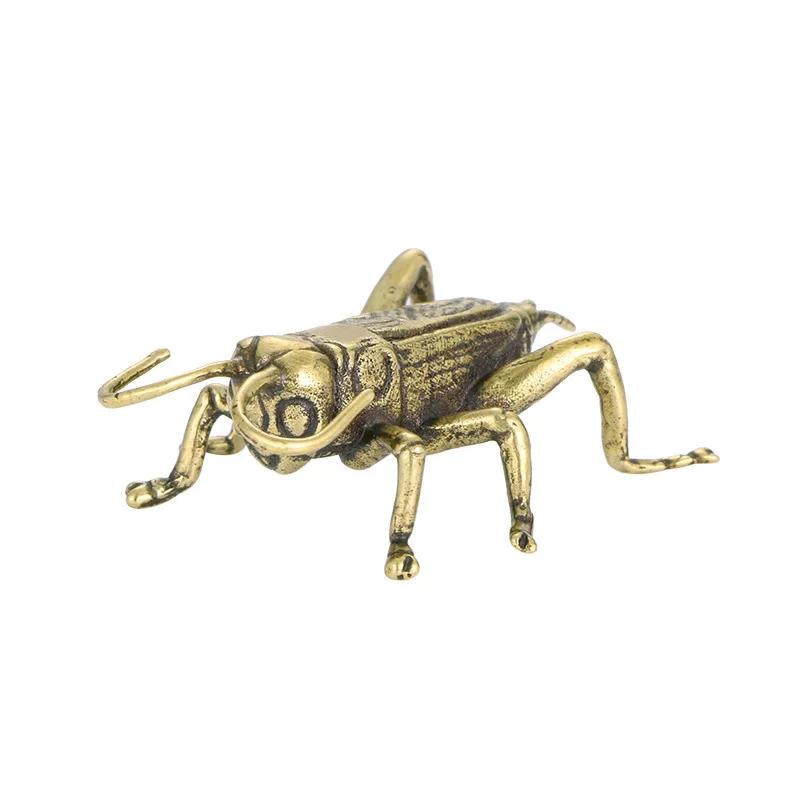 Solid Brass Cricket Ornament Retro Tea Pet Metal Insect Office Table Decoration for Insect Enthusiasts Creative Collection