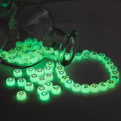 40/80 sztuk 7/8/10mm świecąca gwiazda koraliki z literami wielokolorowe akrylowe płaskie okrągłe luźne koraliki dla DIY tworzenia biżuterii naszyjnik bransoletka wisiorek